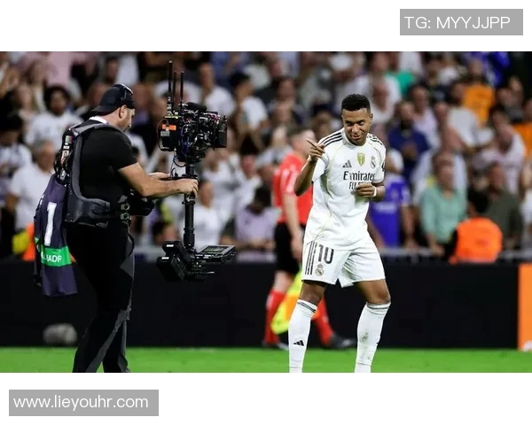 战术拆解：姆巴佩为何能掌控比赛节奏？